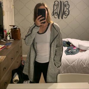 Light weight sweater